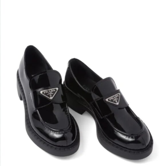 Prada Women's Black Patent Leather Logo Loafers Black Slip On Shoes - Picture 1 of 9